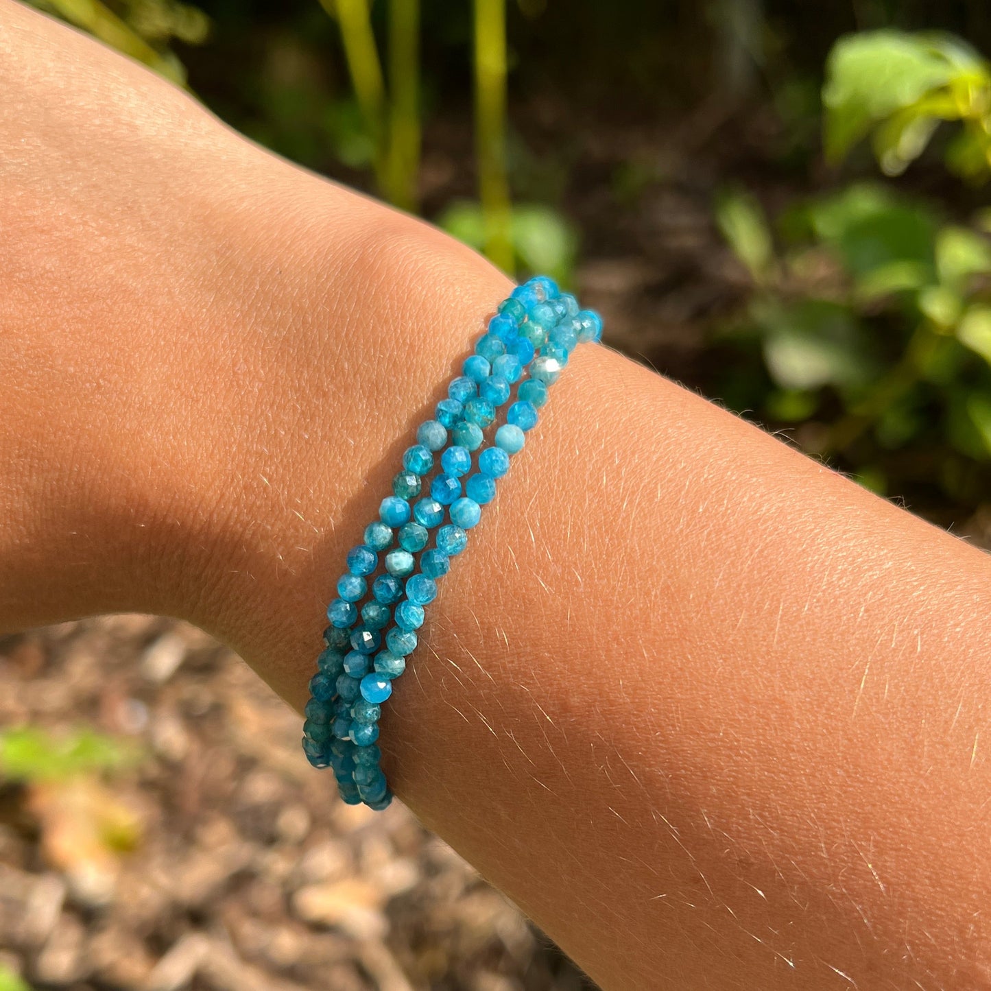 Apatit blau Kugel Armband fac. ca. 3 - 3,5 mm / 18-19 cm 16AP