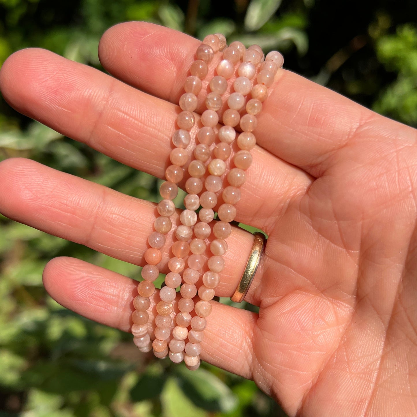 Mondstein Peach Kugel Armband ca. 4 mm / 18-19 cm 14MP