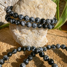 Lade das Bild in den Galerie-Viewer, Schneeflocken Obsidian Kugel Armband 6mm
