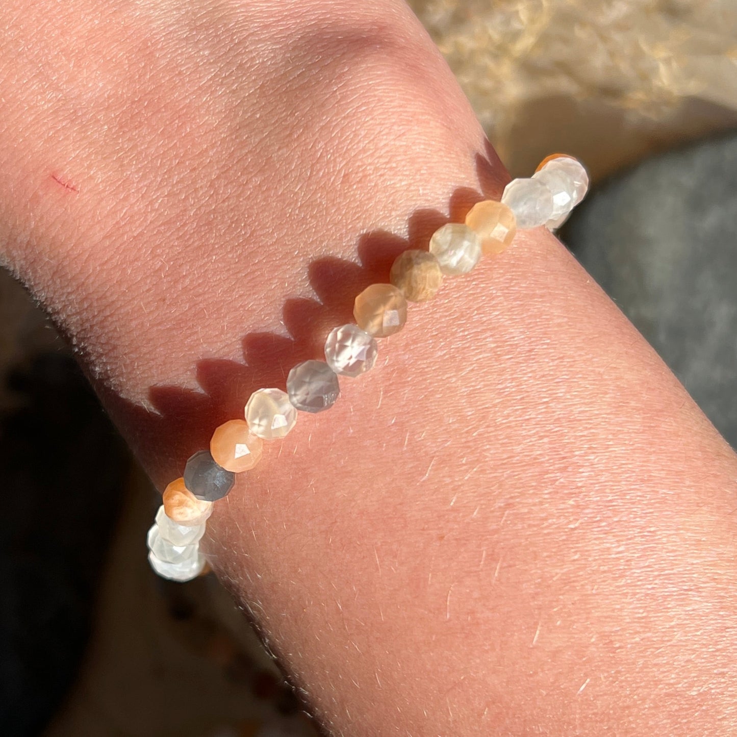 Mondstein Mix Kugel Armband facettiert ca. 5,5 mm / 19 cm 18MM